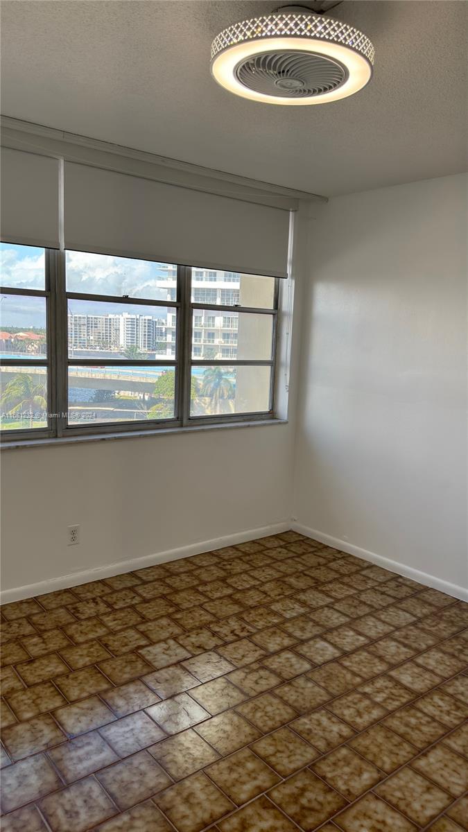 IMPERIAL TOWERS CONDO - Residential Lease