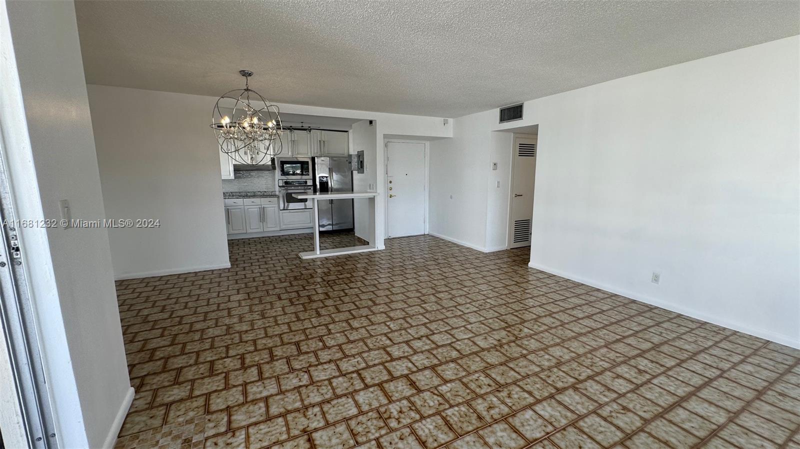 IMPERIAL TOWERS CONDO - Residential Lease