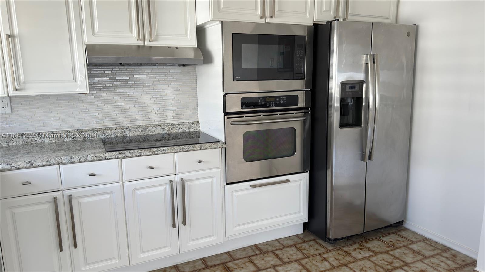 IMPERIAL TOWERS CONDO - Residential Lease