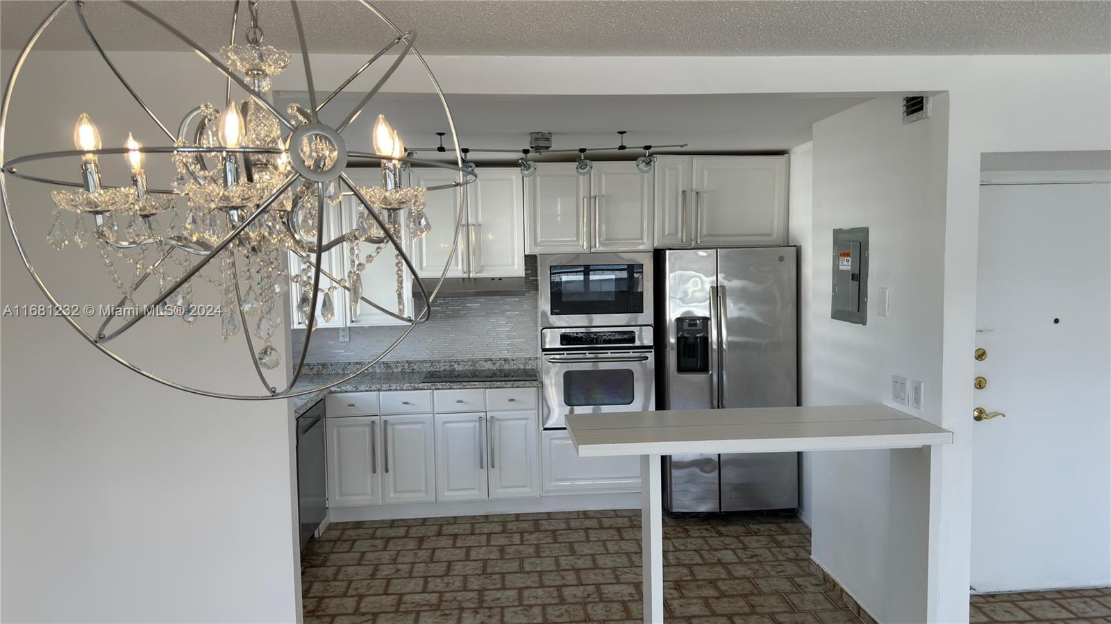 IMPERIAL TOWERS CONDO - Residential Lease