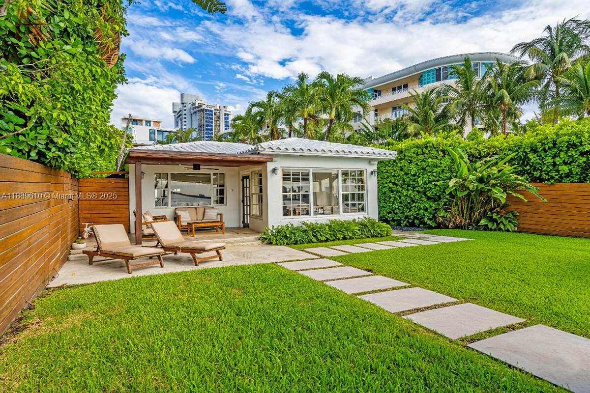 BELLE ISLE VILLAS - Residential