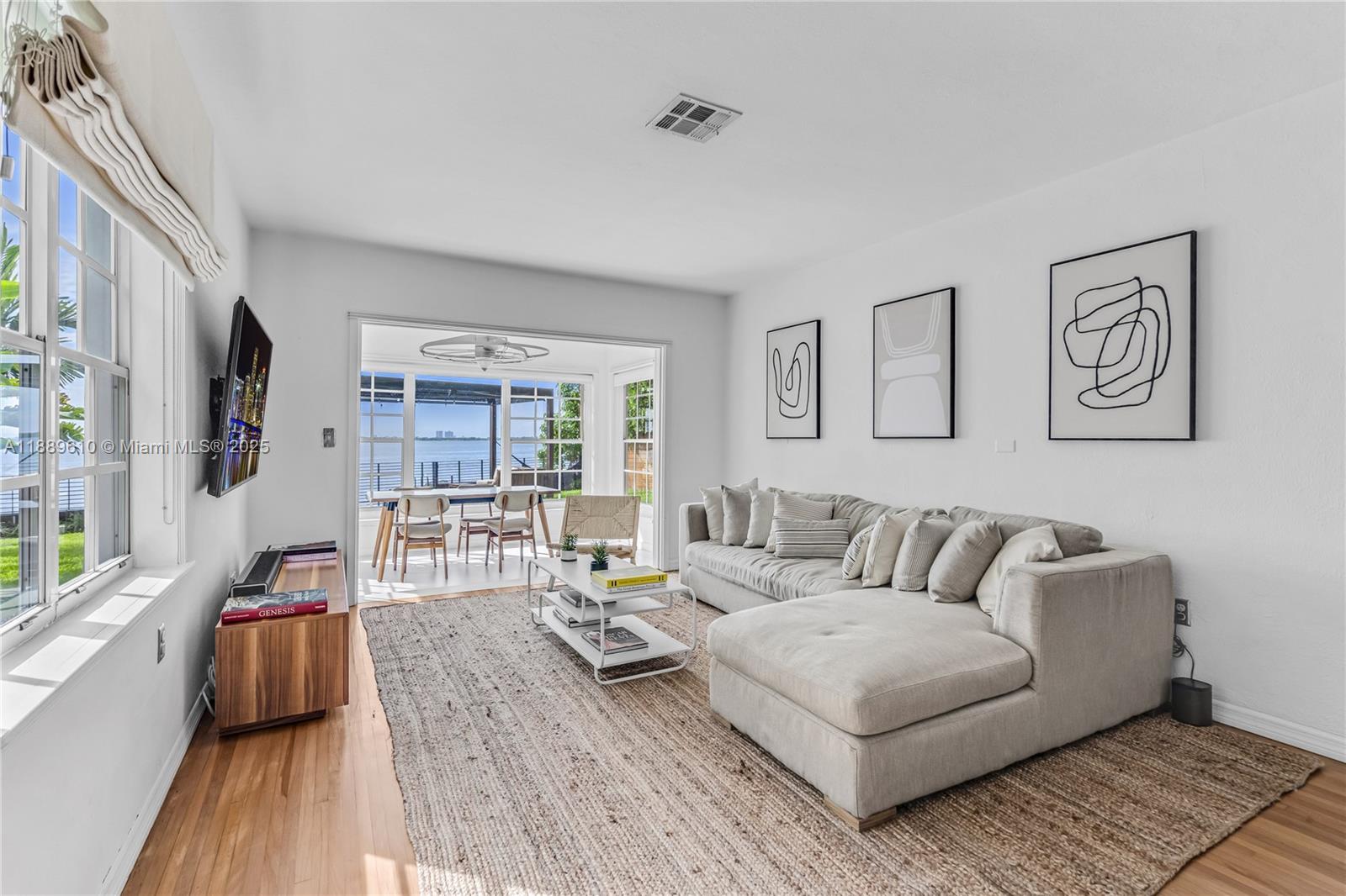 BELLE ISLE VILLAS - Residential
