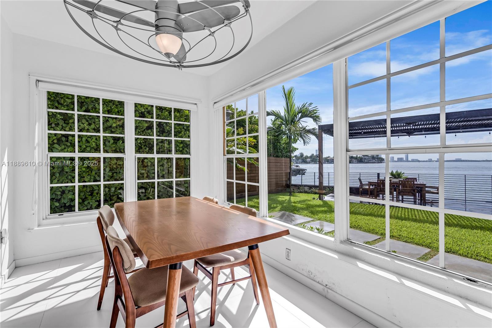 BELLE ISLE VILLAS - Residential