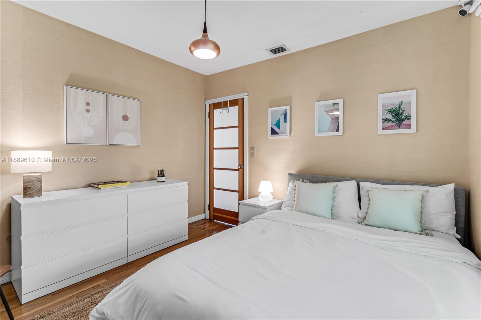 BELLE ISLE VILLAS - Residential