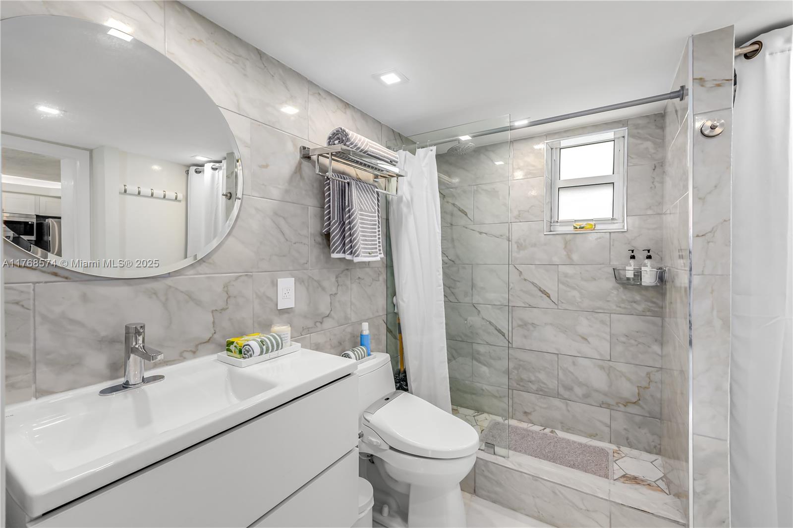 ROYAL ATLANTIC CONDO - Residential