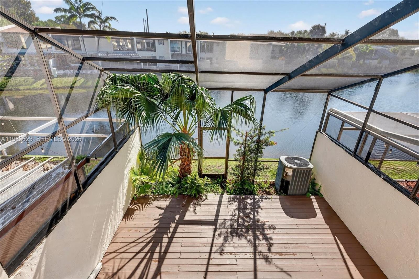 SUNSET PARK LAKE VILLAS S - Residential