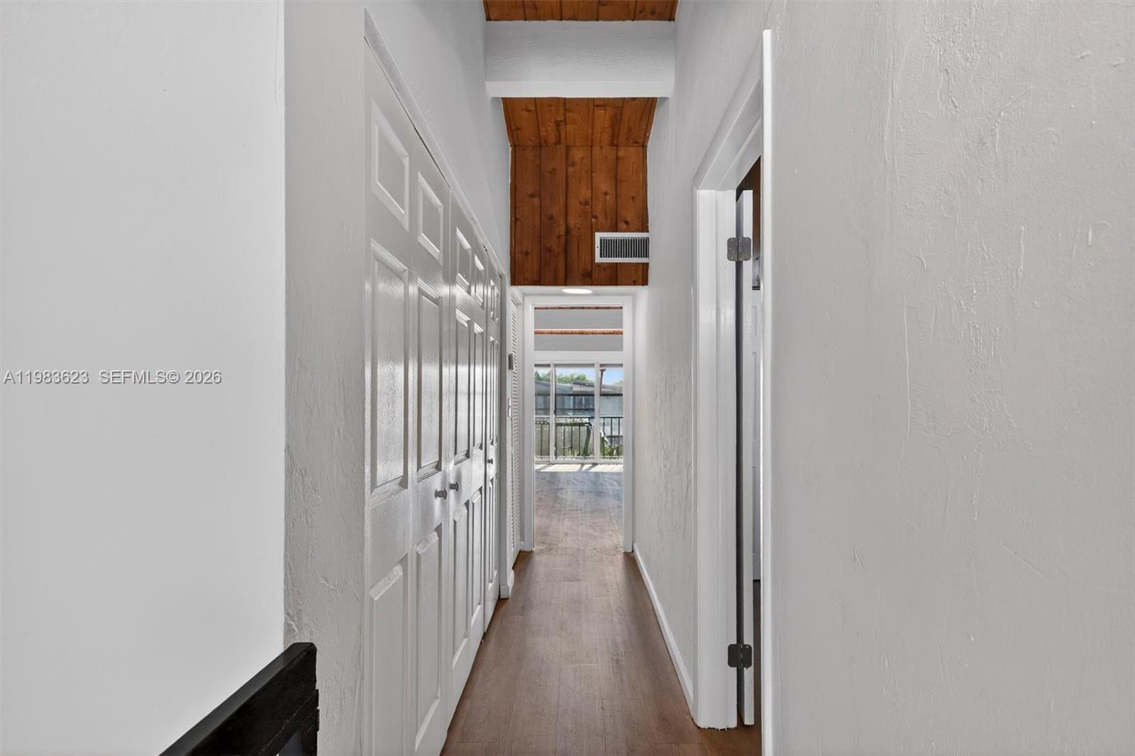 SUNSET PARK LAKE VILLAS S - Residential