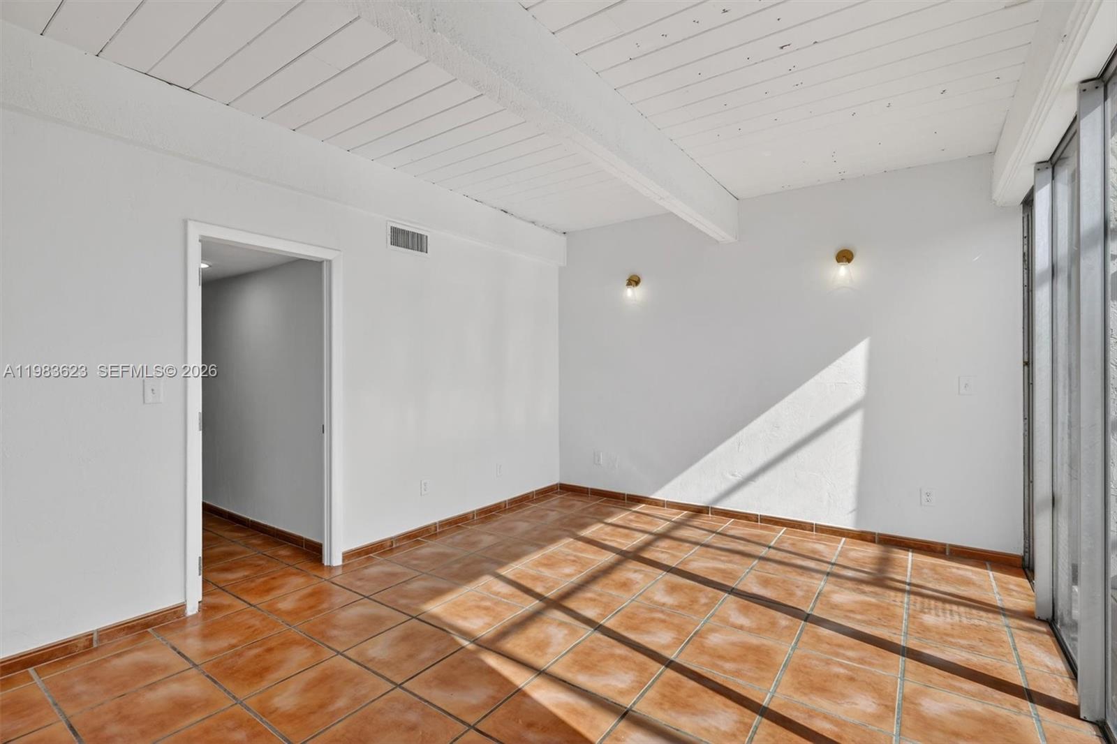 SUNSET PARK LAKE VILLAS S - Residential