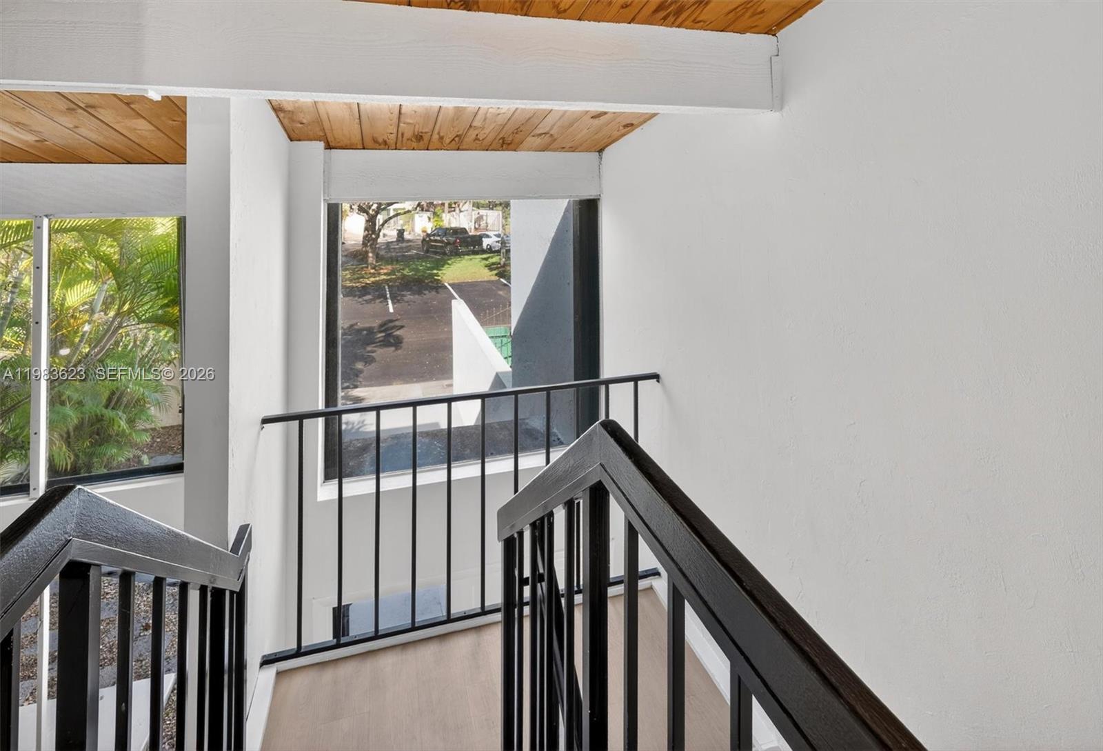 SUNSET PARK LAKE VILLAS S - Residential