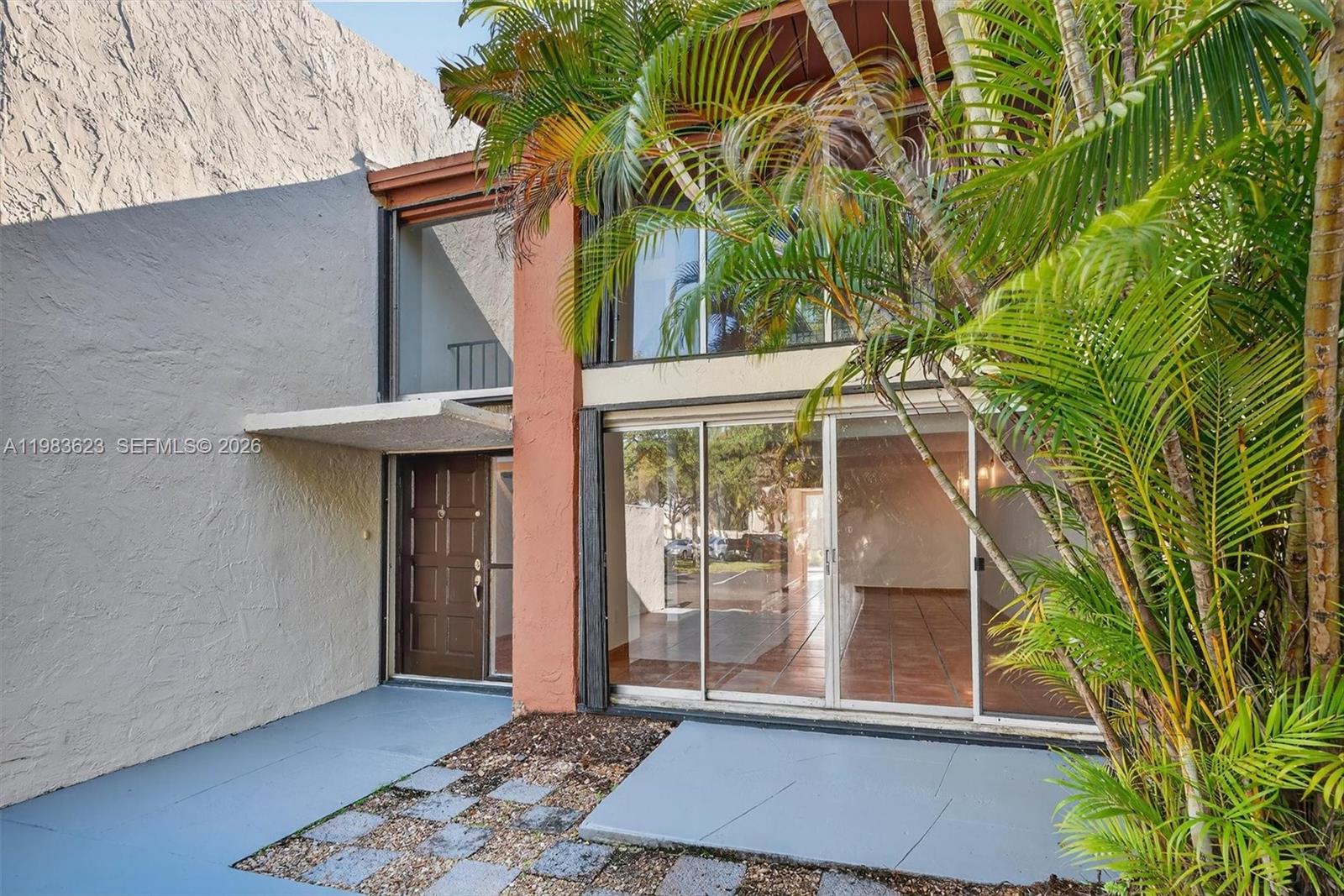 SUNSET PARK LAKE VILLAS S - Residential