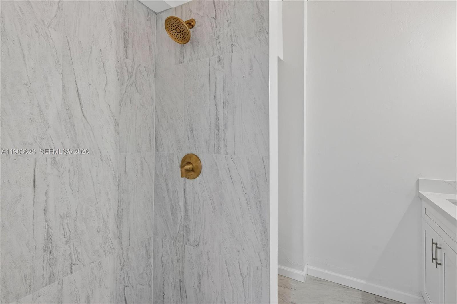 SUNSET PARK LAKE VILLAS S - Residential