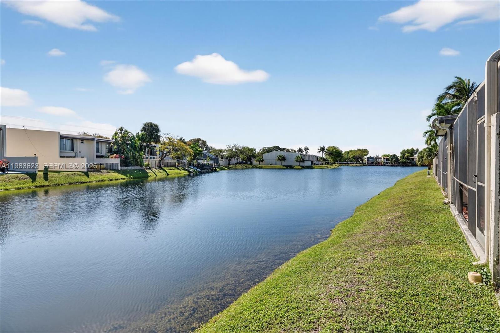 SUNSET PARK LAKE VILLAS S - Residential