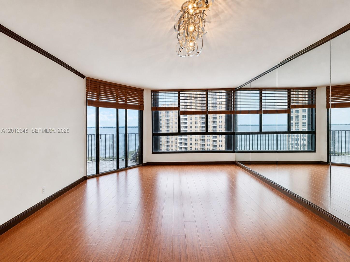 520 Brickell Key Dr A1113