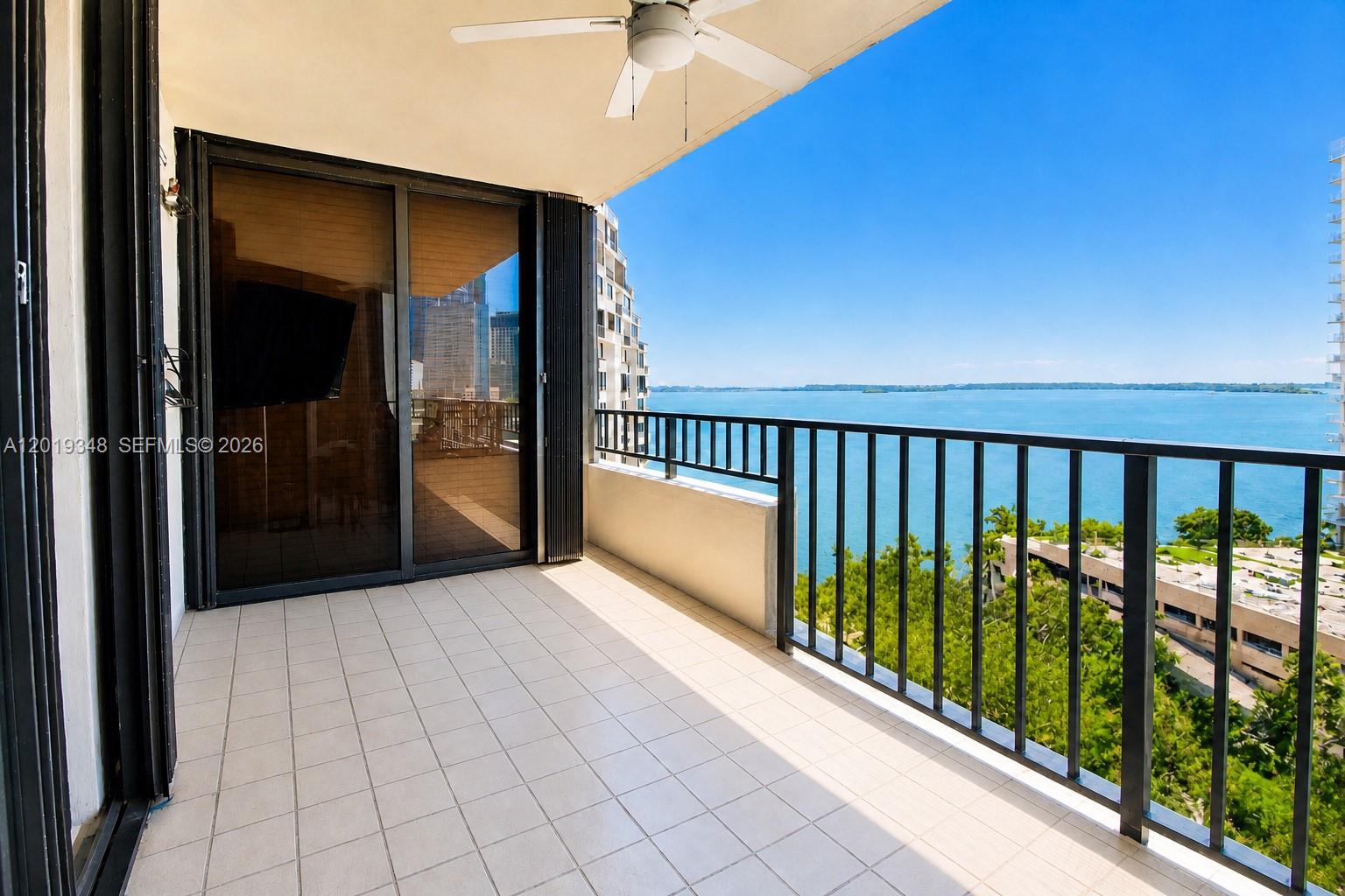 520 Brickell Key Dr A1113