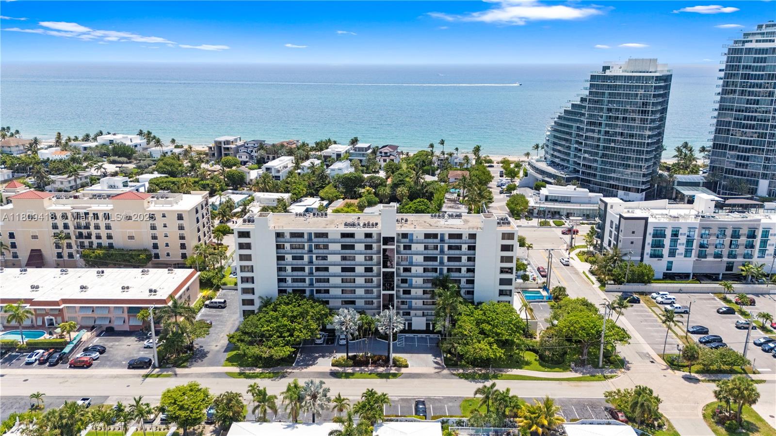 Property for Sale at 2300 Ne 33rd Ave 401, Fort Lauderdale, Broward County, Florida - Bedrooms: 2 
Bathrooms: 3  - $415,000