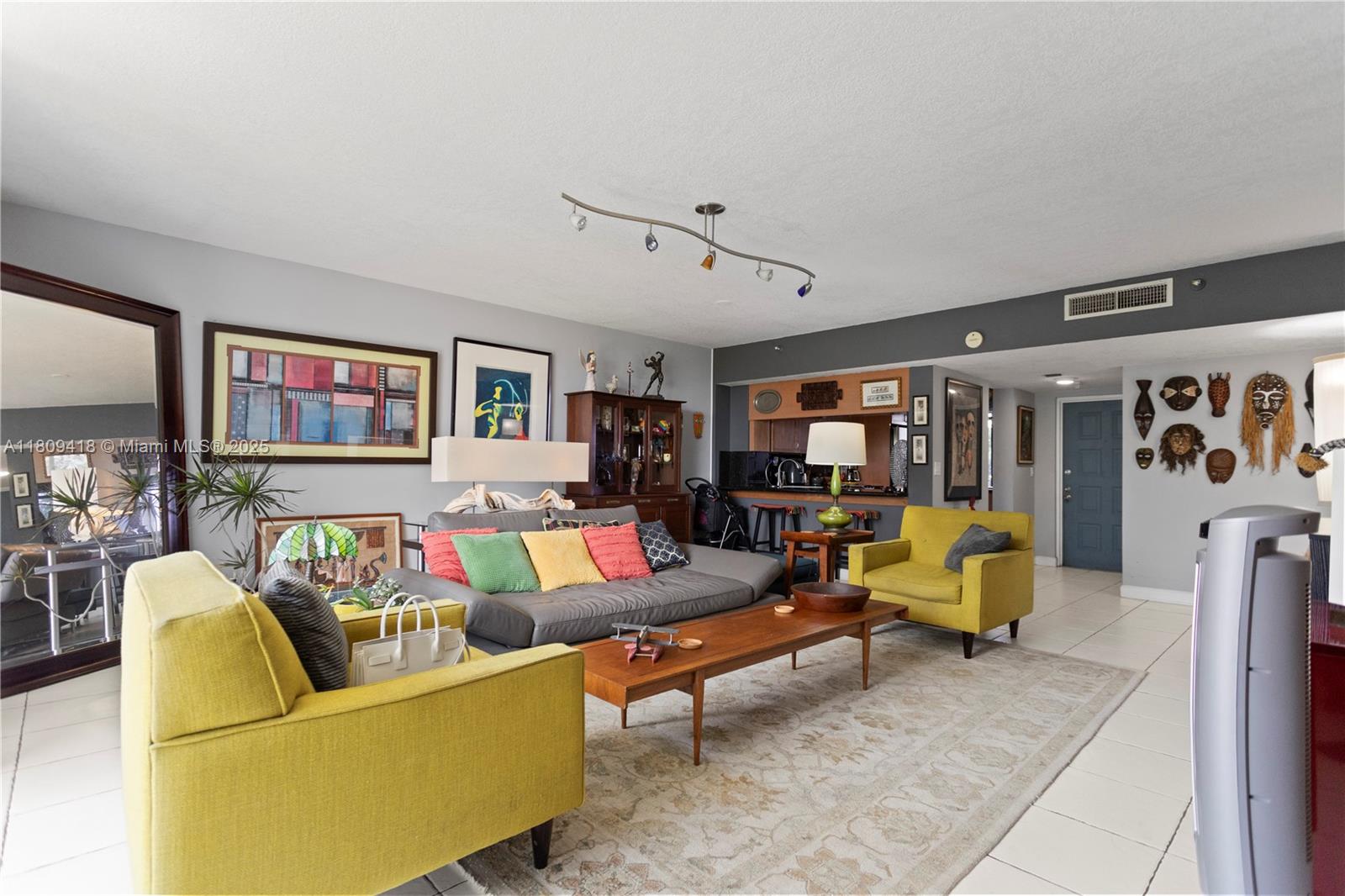 2300 NE 33rd Ave 401