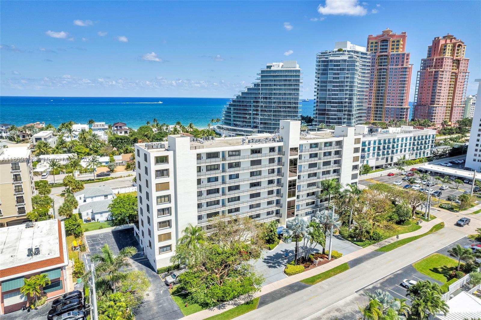 2300 Ne 33rd Ave 401, Fort Lauderdale, Broward County, Florida - 2 Bedrooms  
3 Bathrooms - 