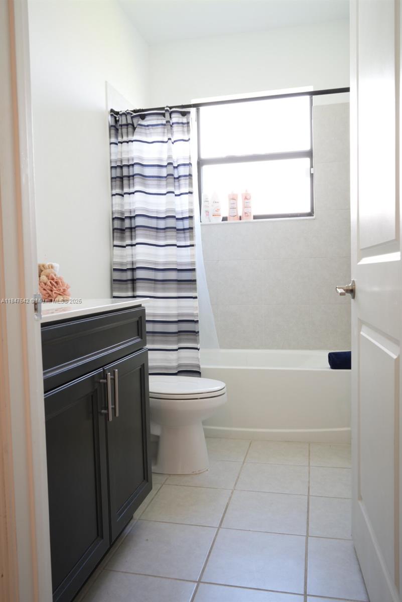 PINE ISLE - Residential