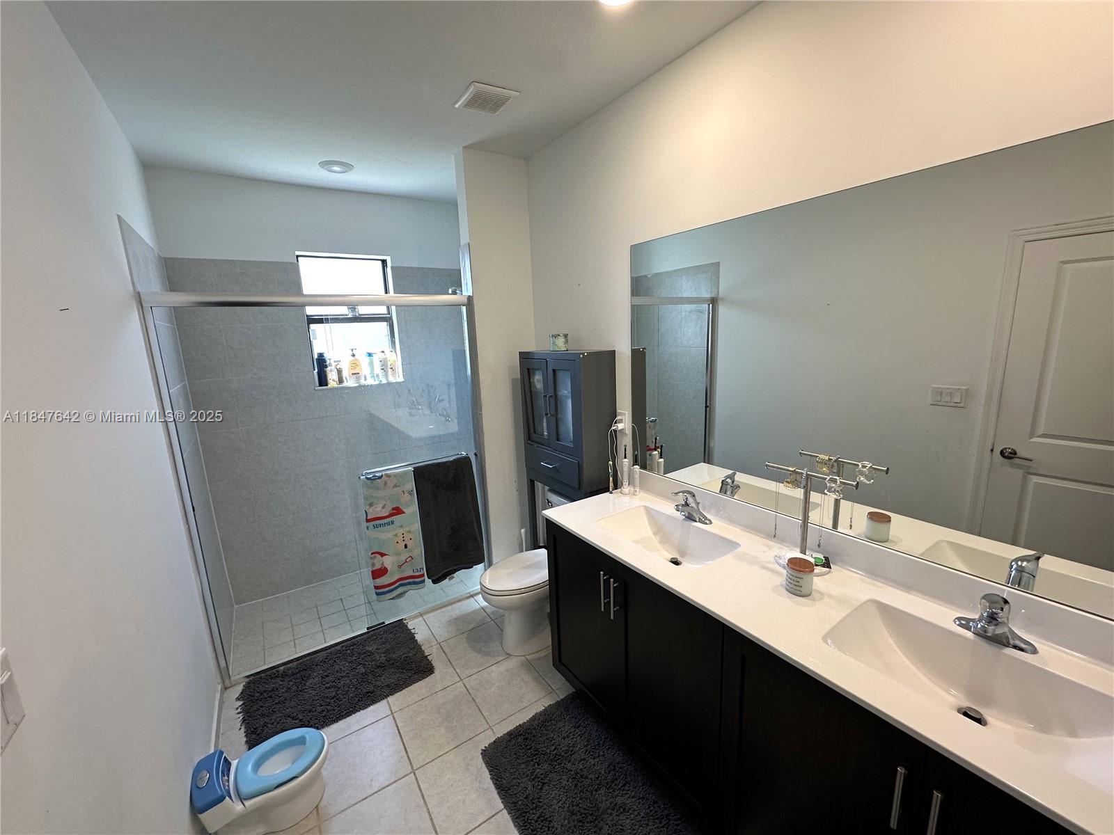 PINE ISLE - Residential