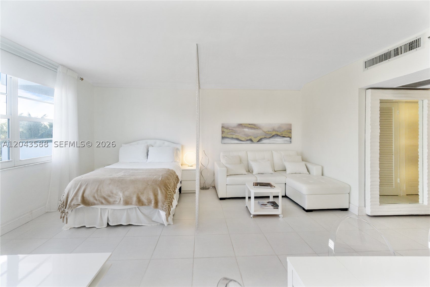 100 Lincoln Rd 306