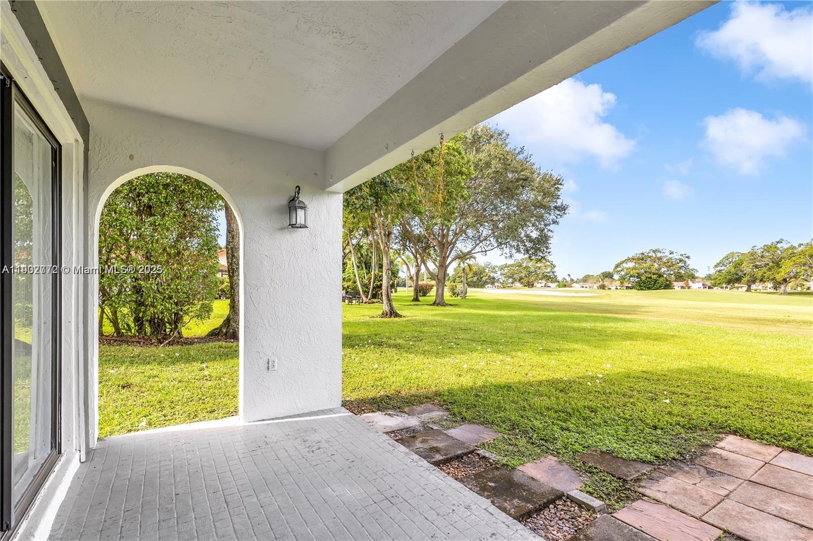 TOWNHOUSE VILLAGE AT BONAV - Residential Lease