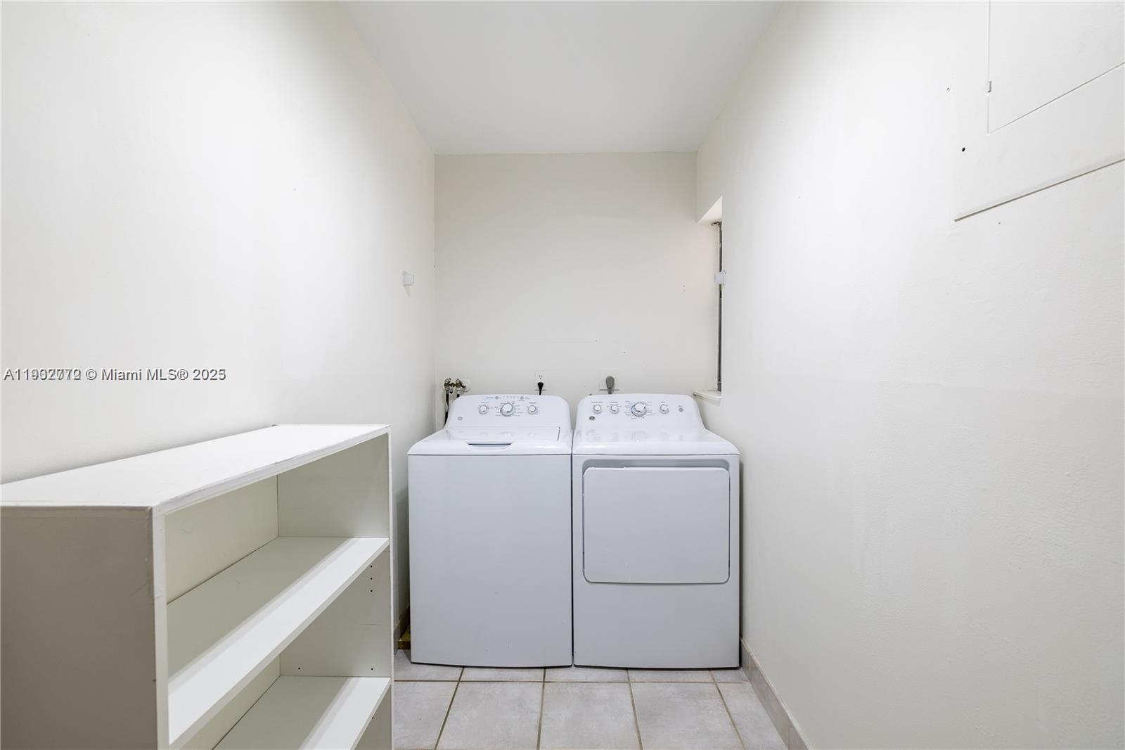 TOWNHOUSE VILLAGE AT BONAV - Residential Lease