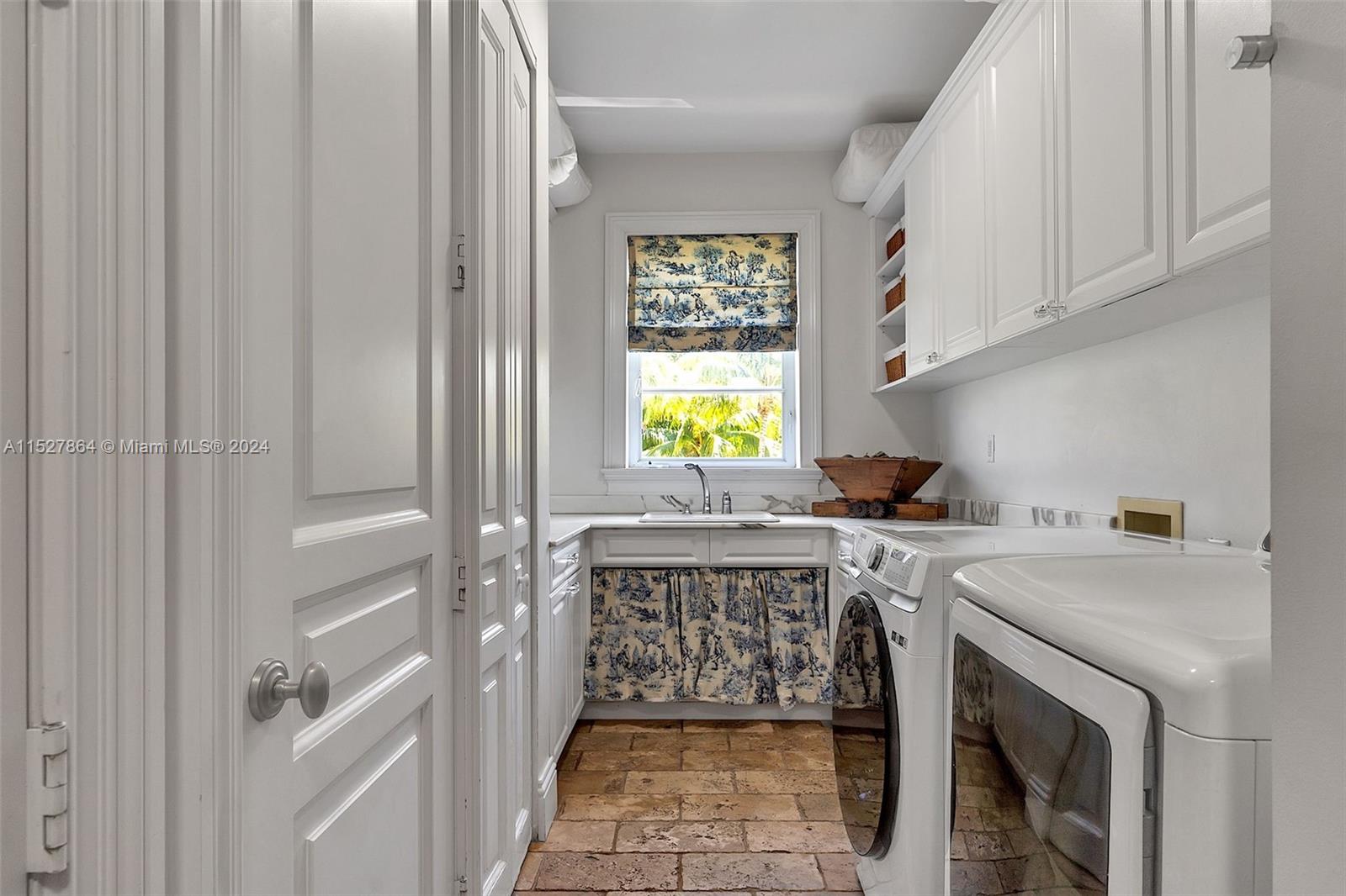 BISCAYNE KEY ESTATES - Residential