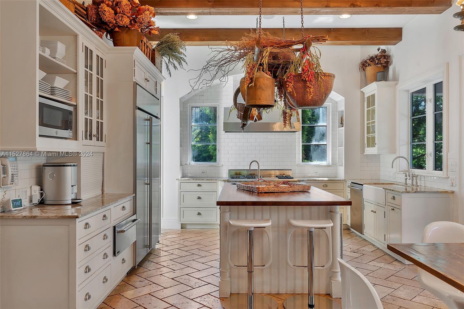 BISCAYNE KEY ESTATES - Residential