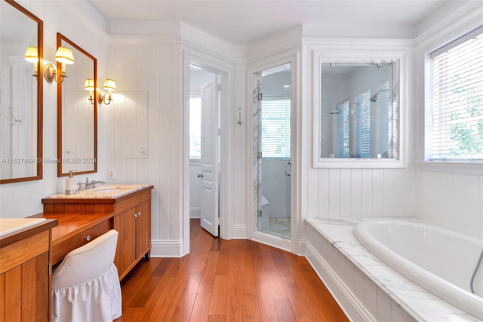 BISCAYNE KEY ESTATES - Residential