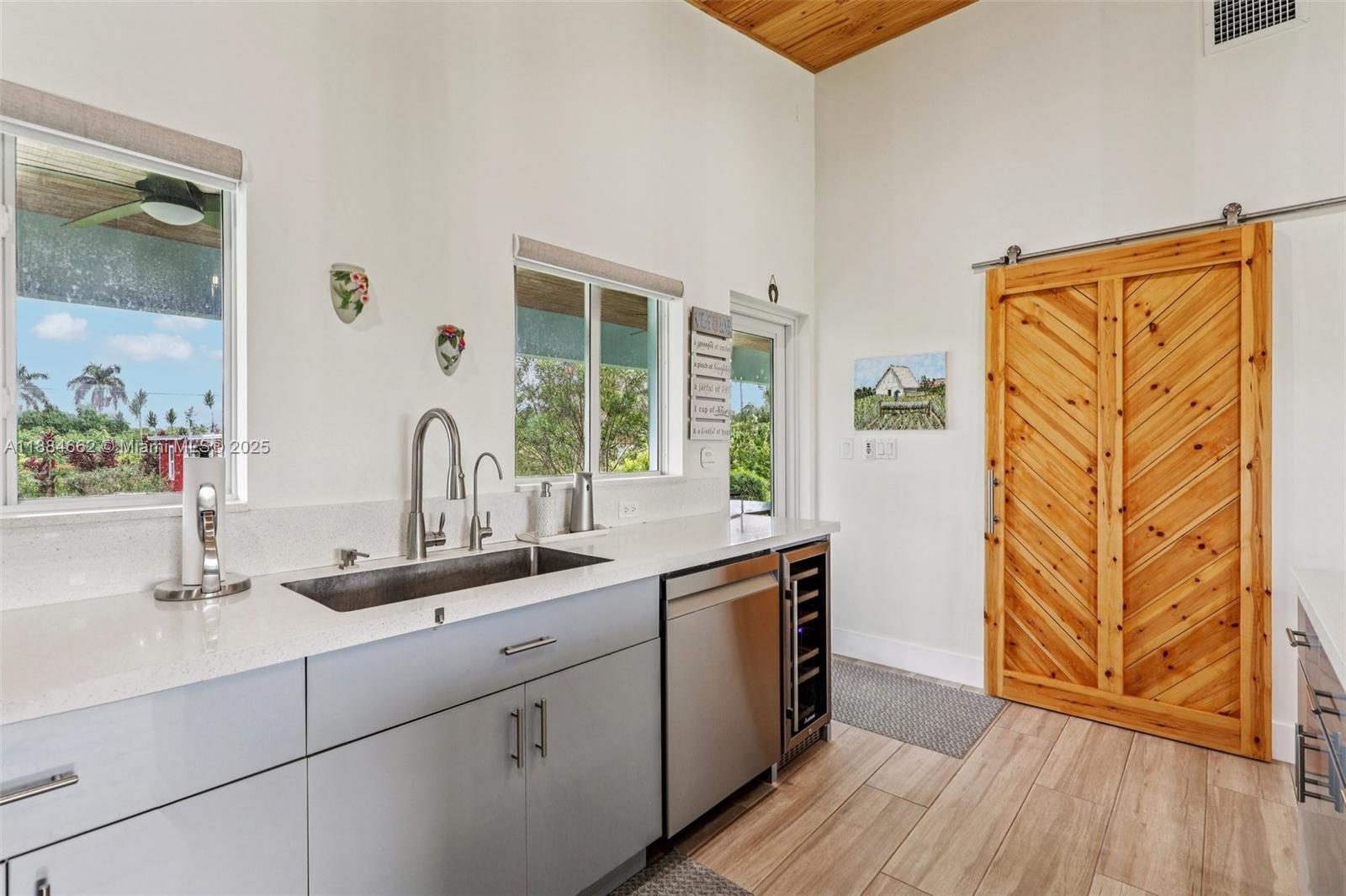 Coconut Palm Estate Un B - Residential