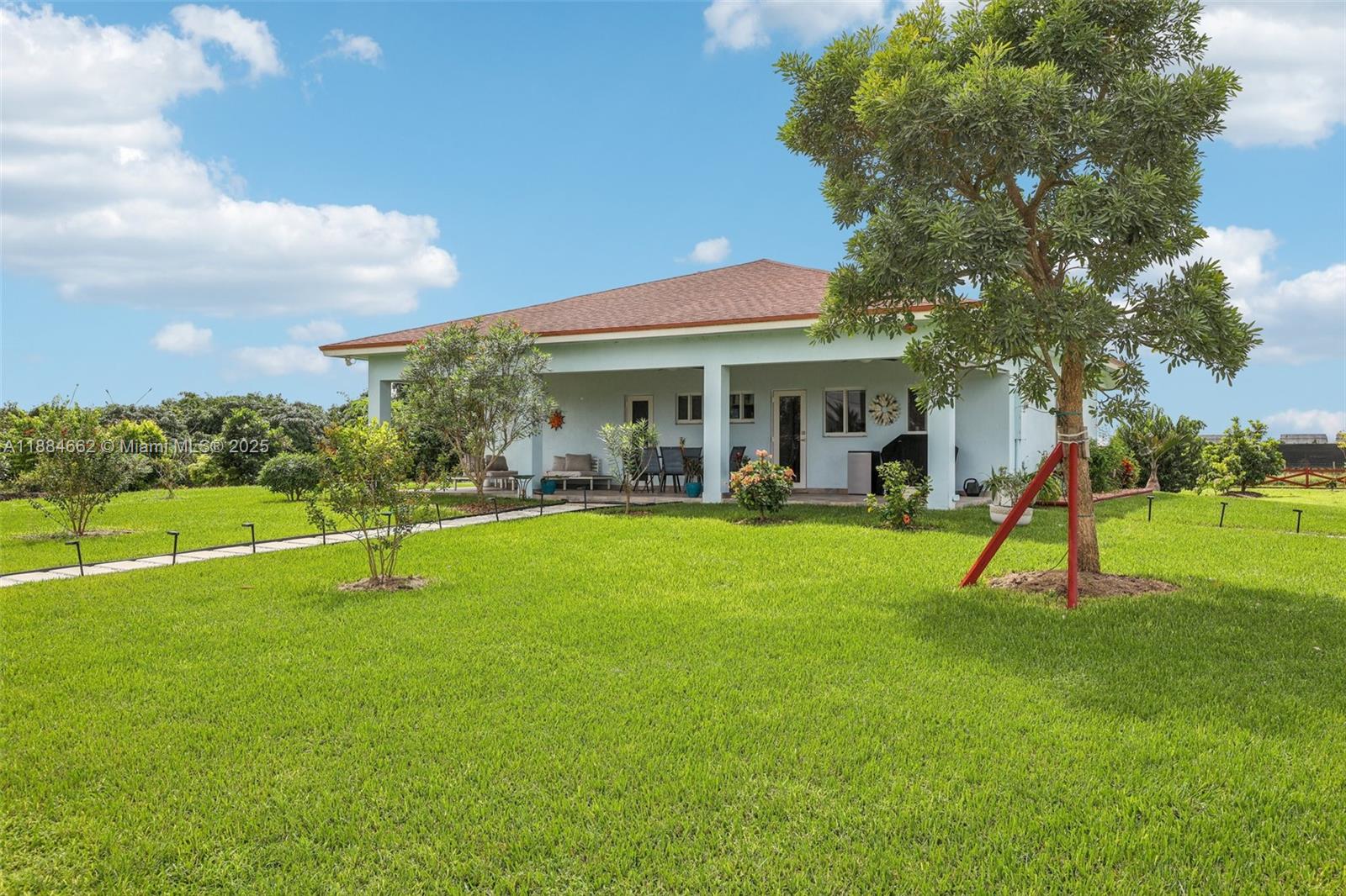 Coconut Palm Estate Un B - Residential