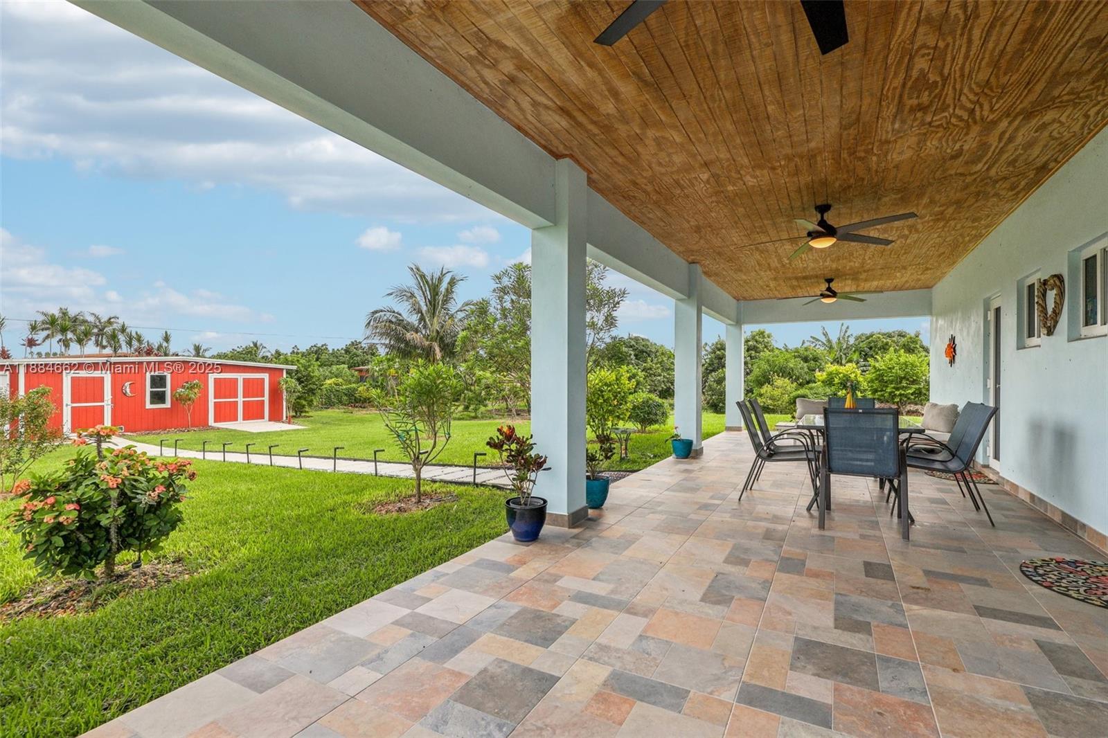 Coconut Palm Estate Un B - Residential