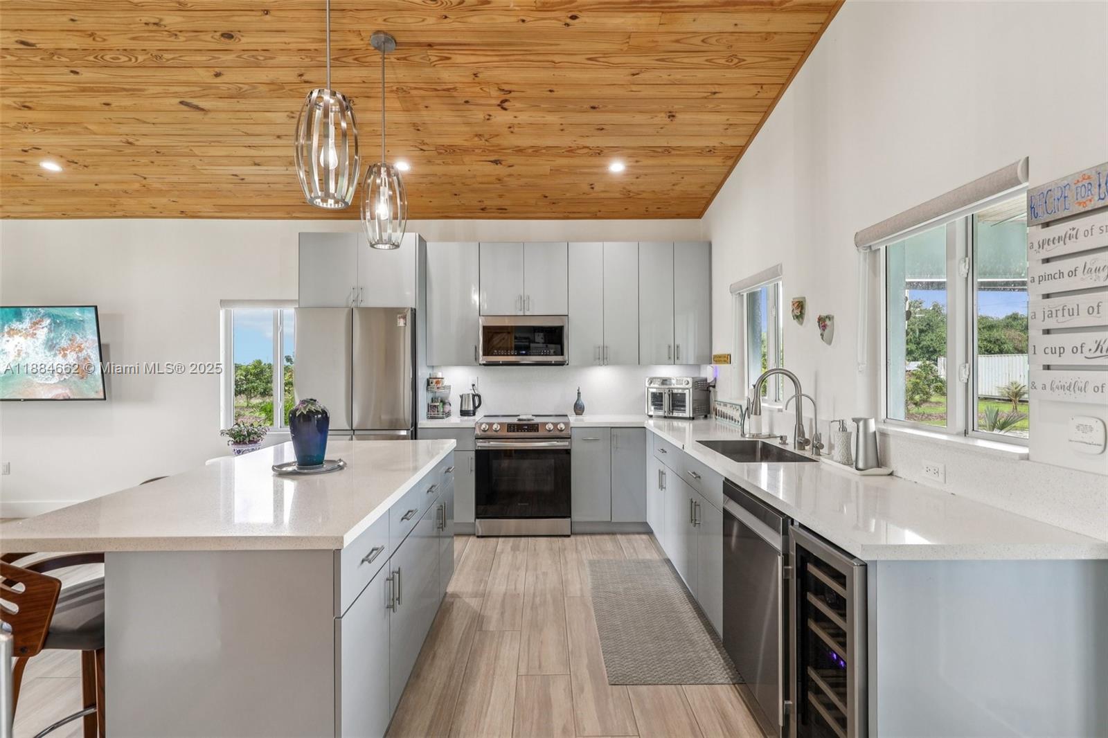 Coconut Palm Estate Un B - Residential