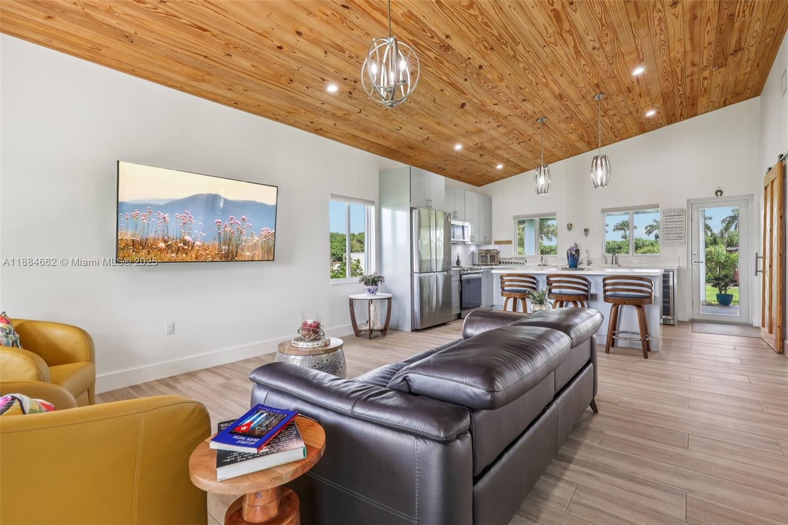 Coconut Palm Estate Un B - Residential