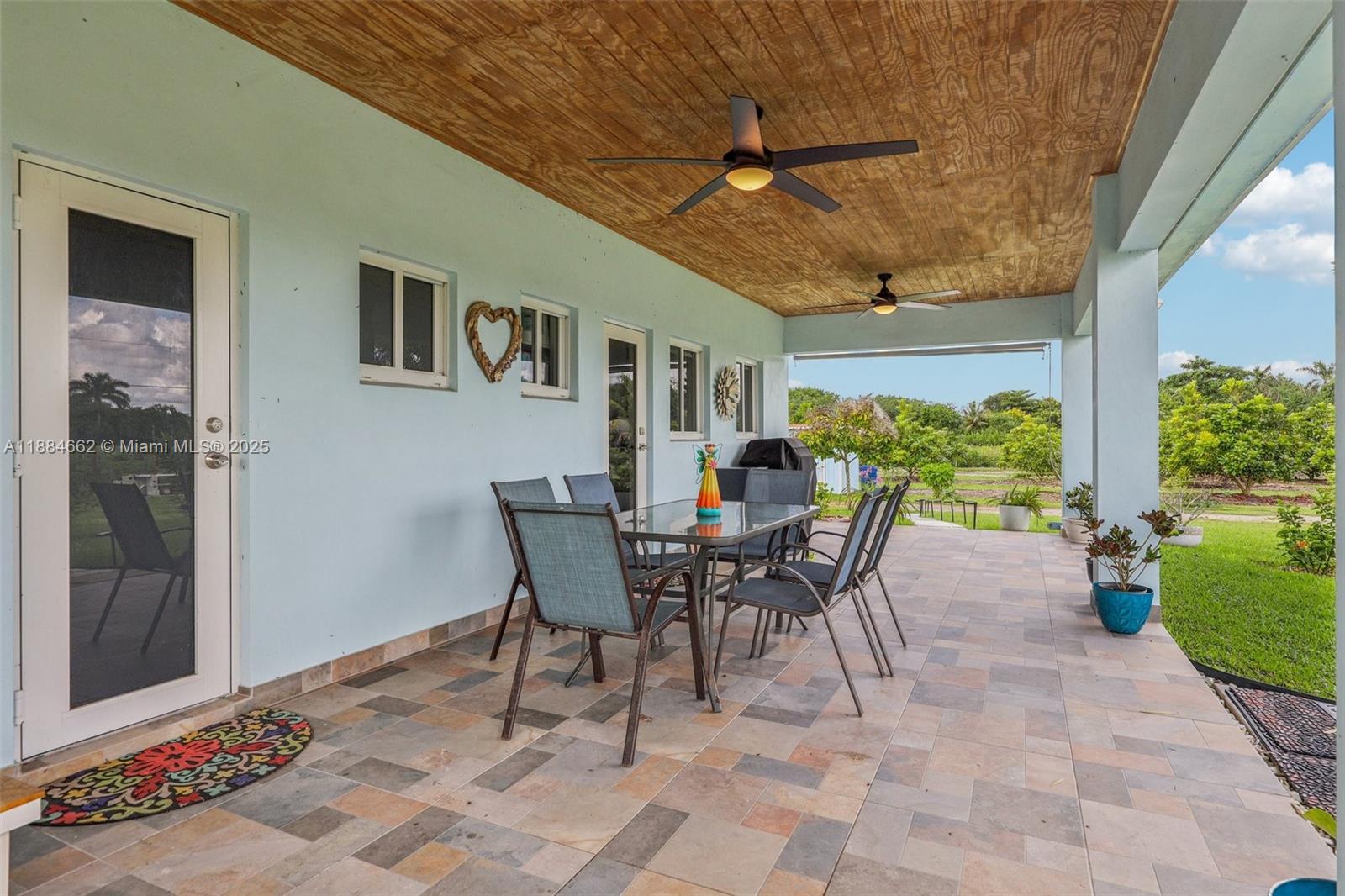 Coconut Palm Estate Un B - Residential