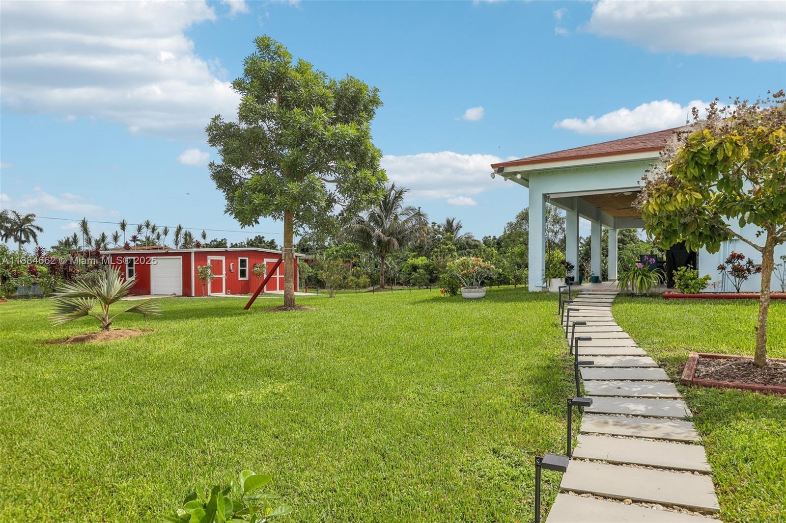 Coconut Palm Estate Un B - Residential