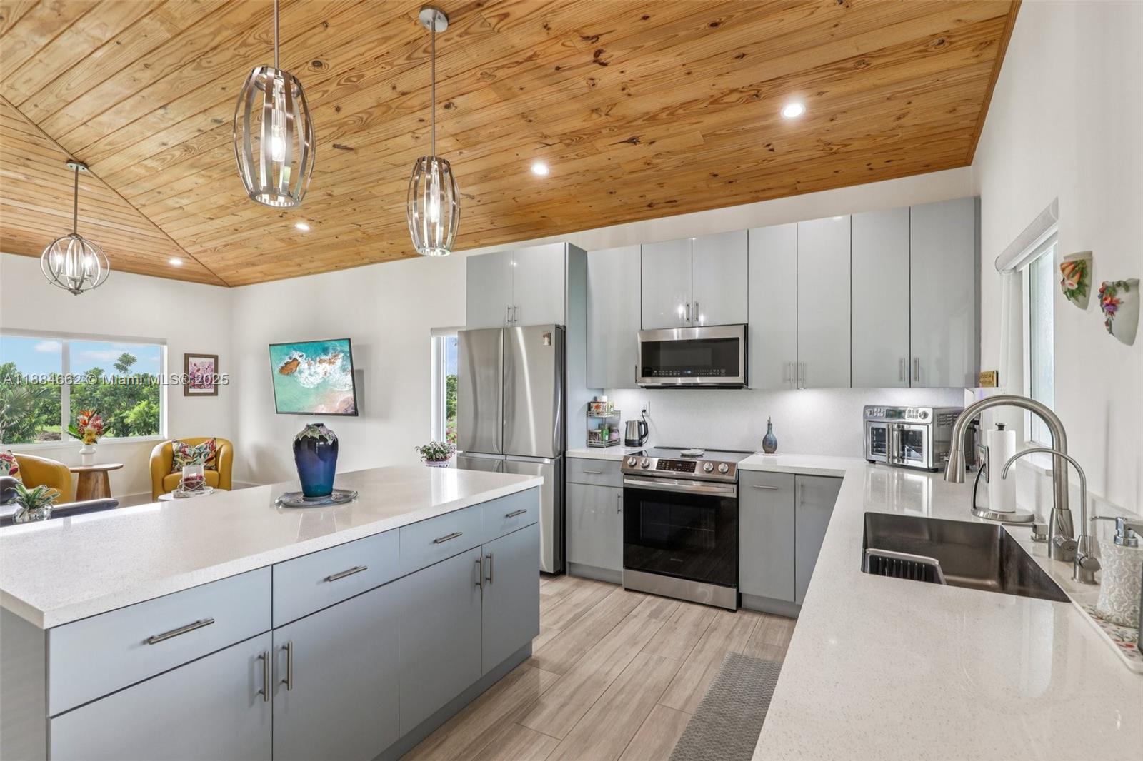 Coconut Palm Estate Un B - Residential
