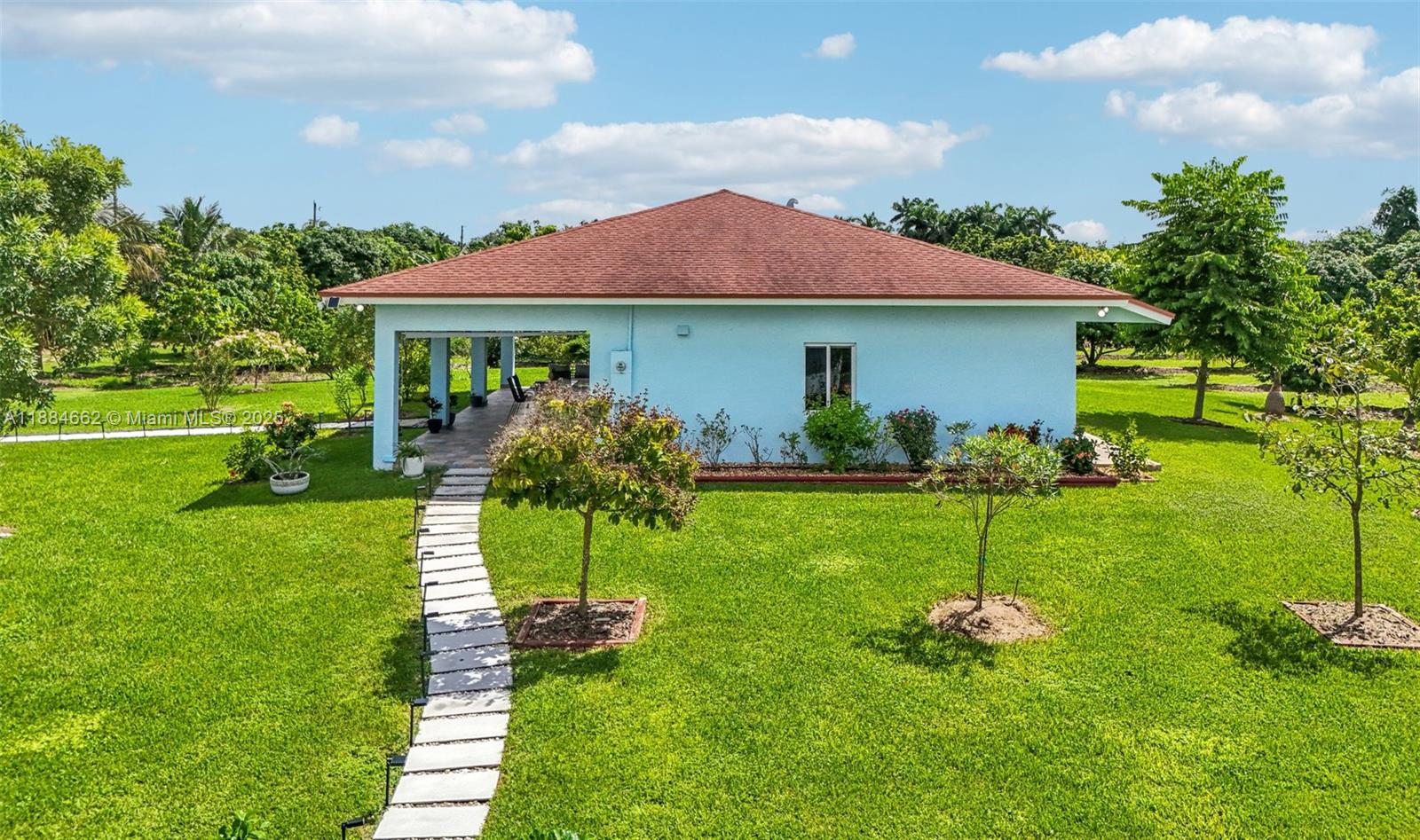 Coconut Palm Estate Un B - Residential
