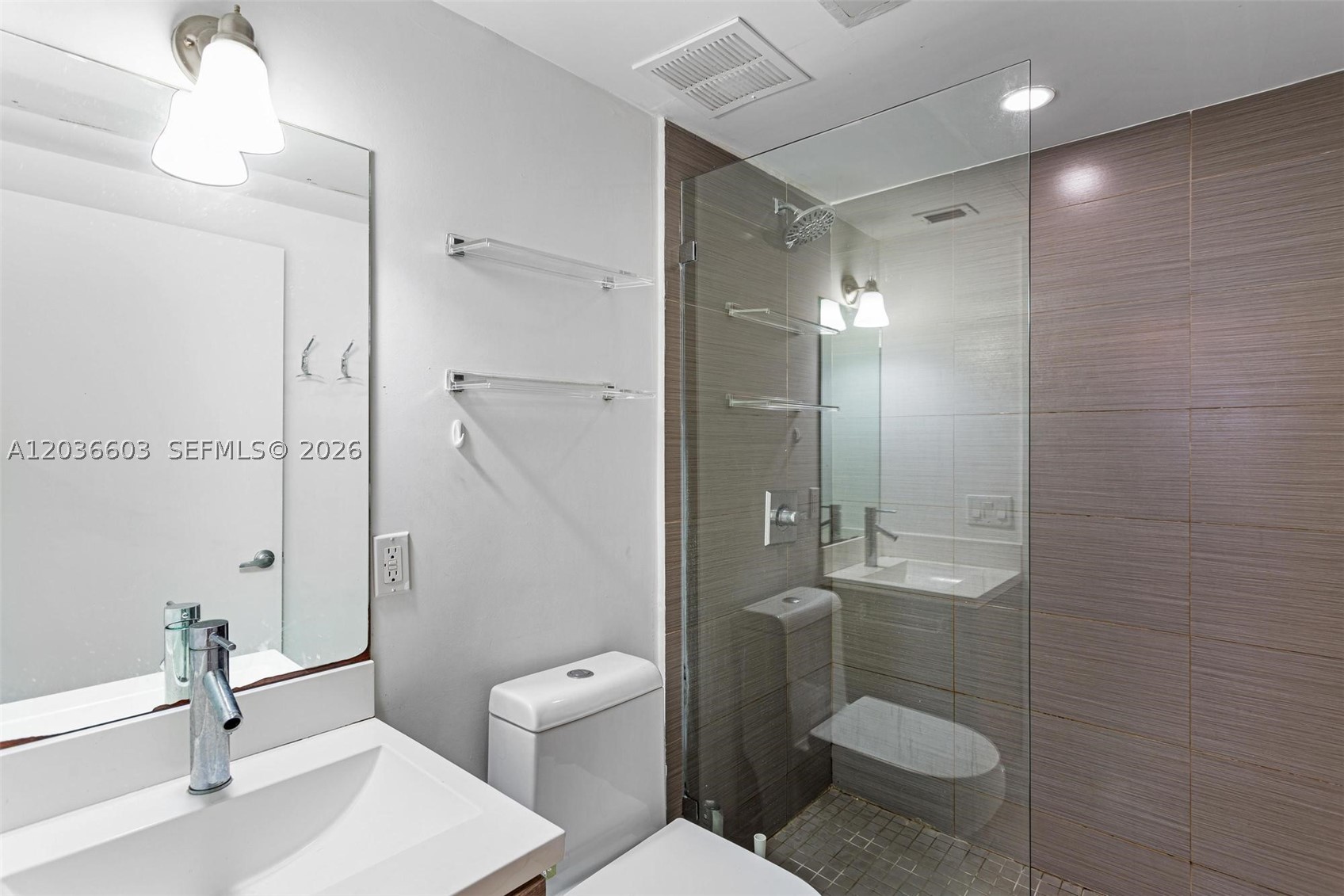 1560 Meridian Ave 205