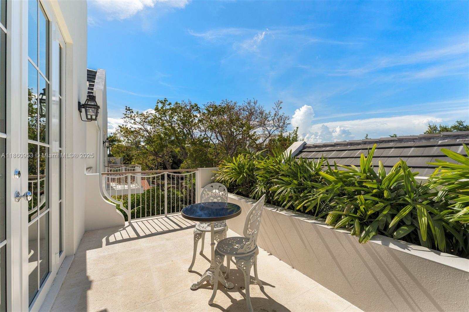 TROPICAL ISLE HOMES SUB 4 - Residential