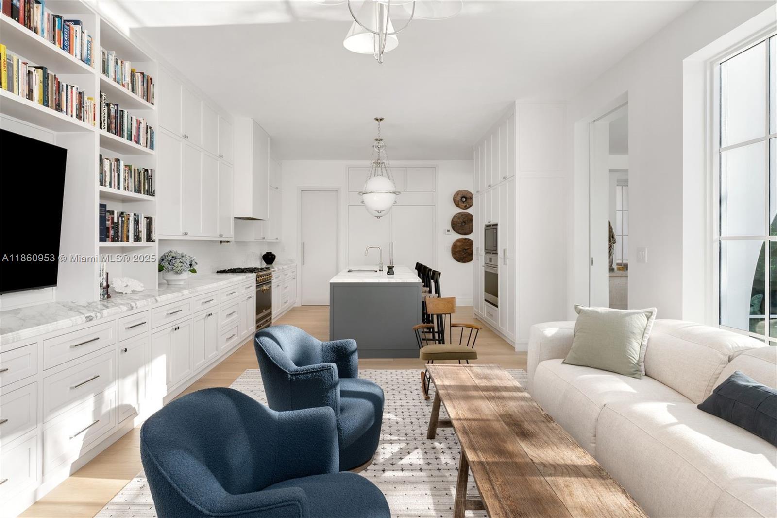 TROPICAL ISLE HOMES SUB 4 - Residential