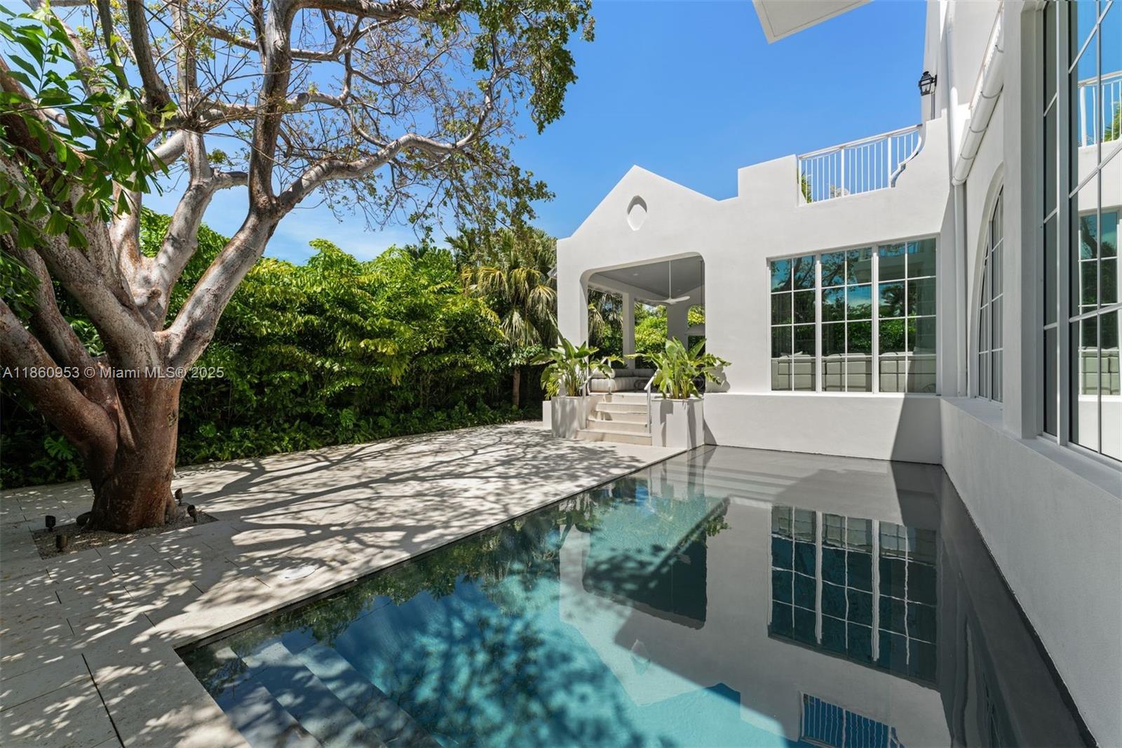 TROPICAL ISLE HOMES SUB 4 - Residential