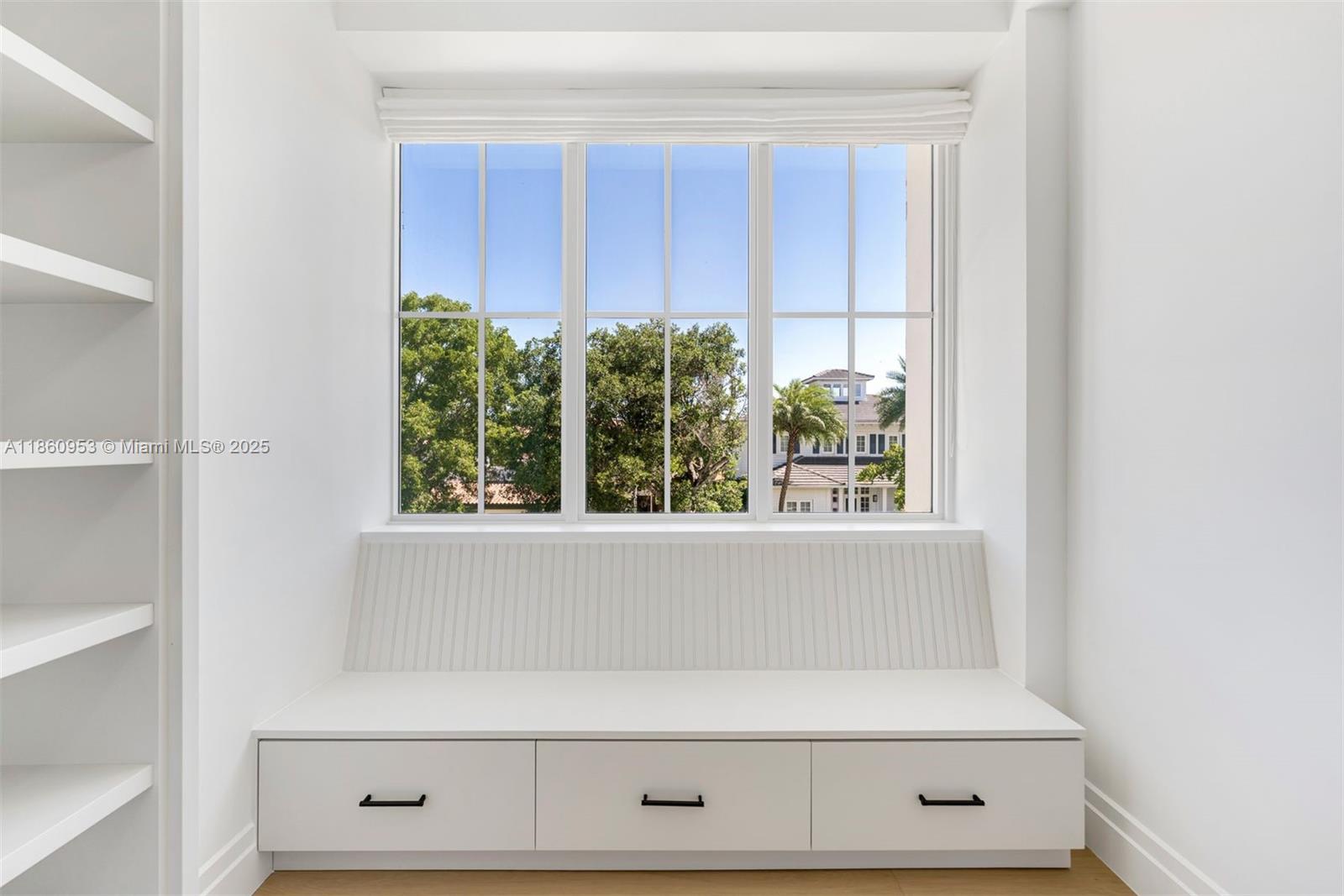 TROPICAL ISLE HOMES SUB 4 - Residential