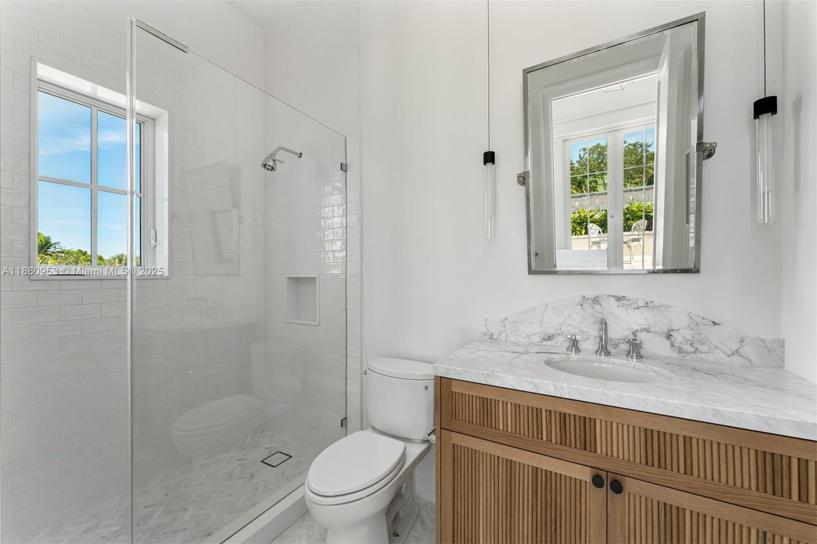 TROPICAL ISLE HOMES SUB 4 - Residential