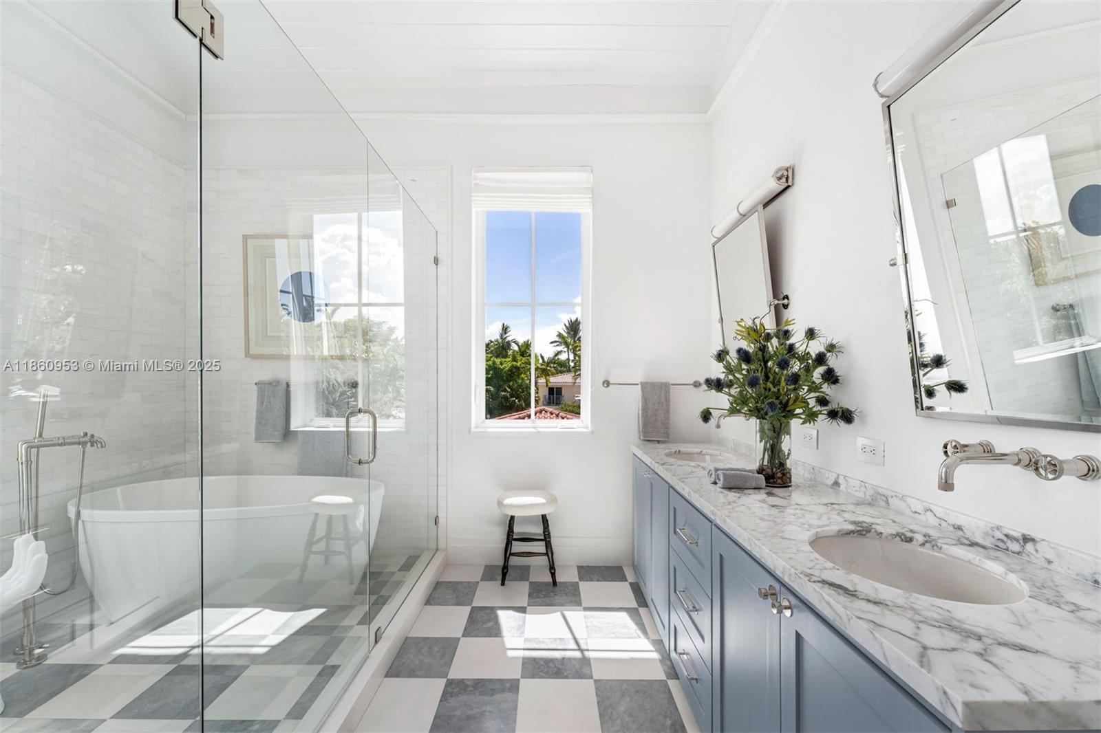 TROPICAL ISLE HOMES SUB 4 - Residential