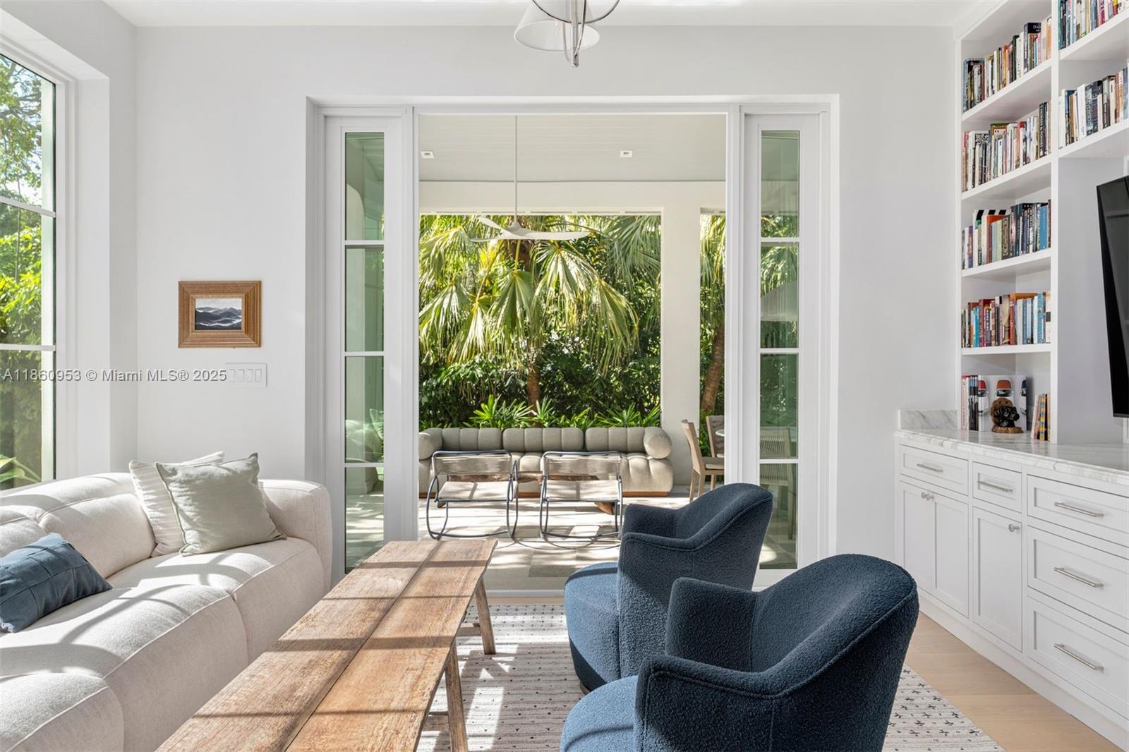 TROPICAL ISLE HOMES SUB 4 - Residential