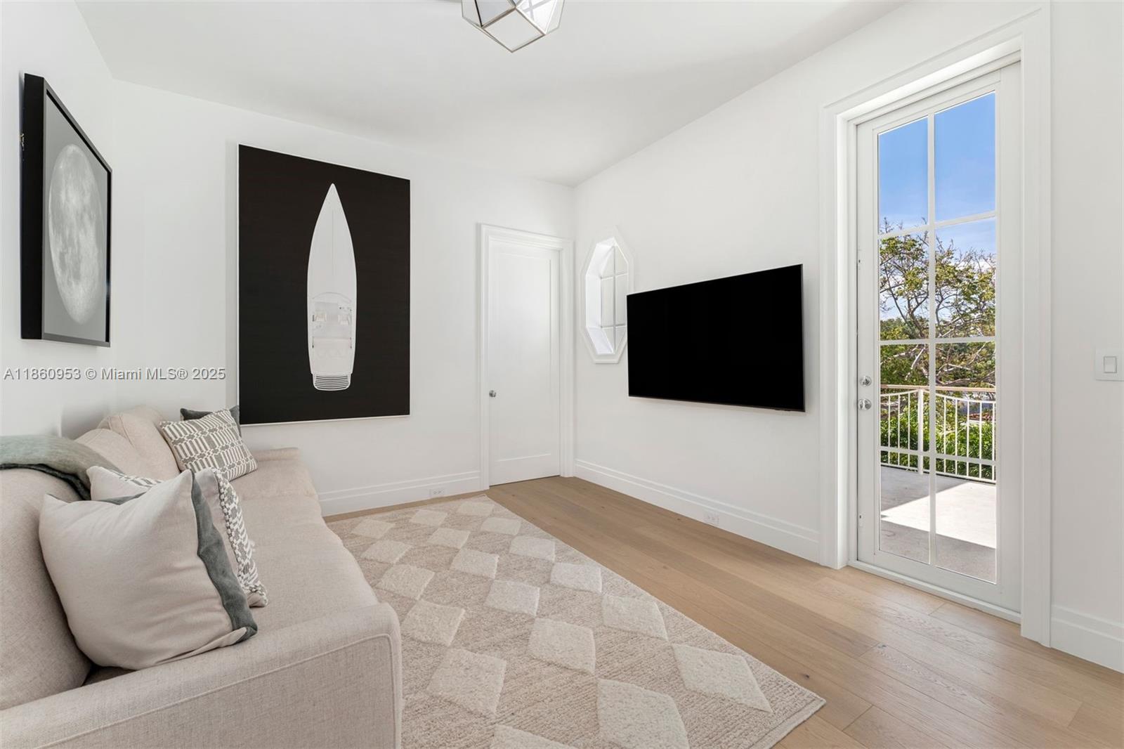 TROPICAL ISLE HOMES SUB 4 - Residential