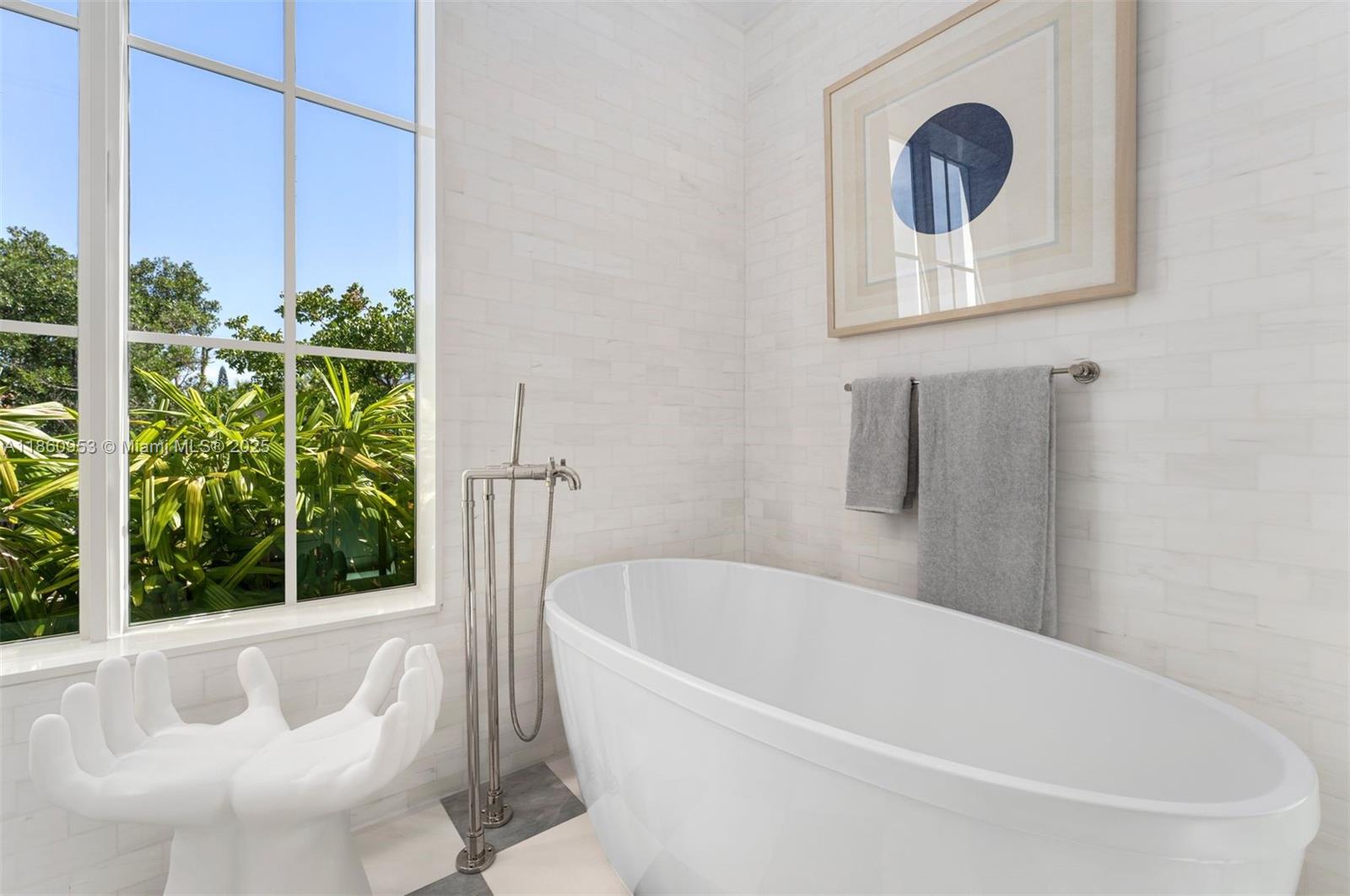 TROPICAL ISLE HOMES SUB 4 - Residential