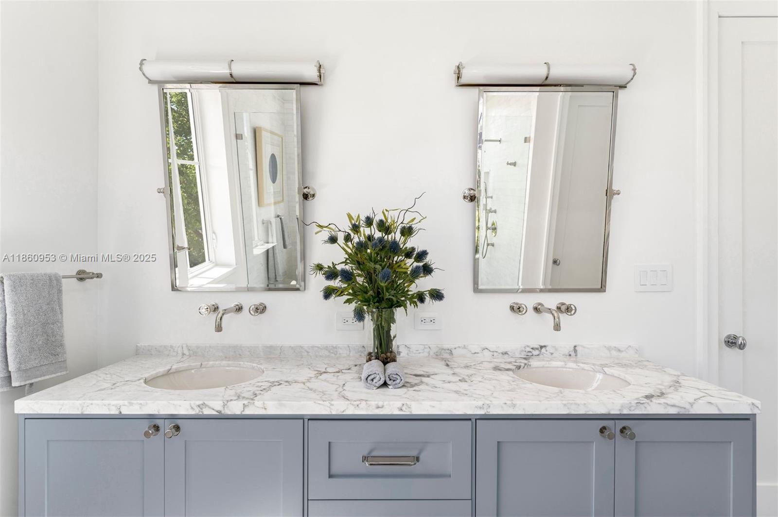 TROPICAL ISLE HOMES SUB 4 - Residential