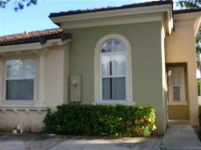 One story corner Villa in Spicewood. Split floor plan, large kitchen and fenced patio area. Sold as-is, proof of funds and 10% EMD. Please due your inspections prior to submitting offers.